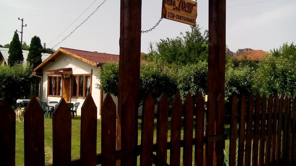 Villa Jun Guest House Belogradtschik Exterior foto